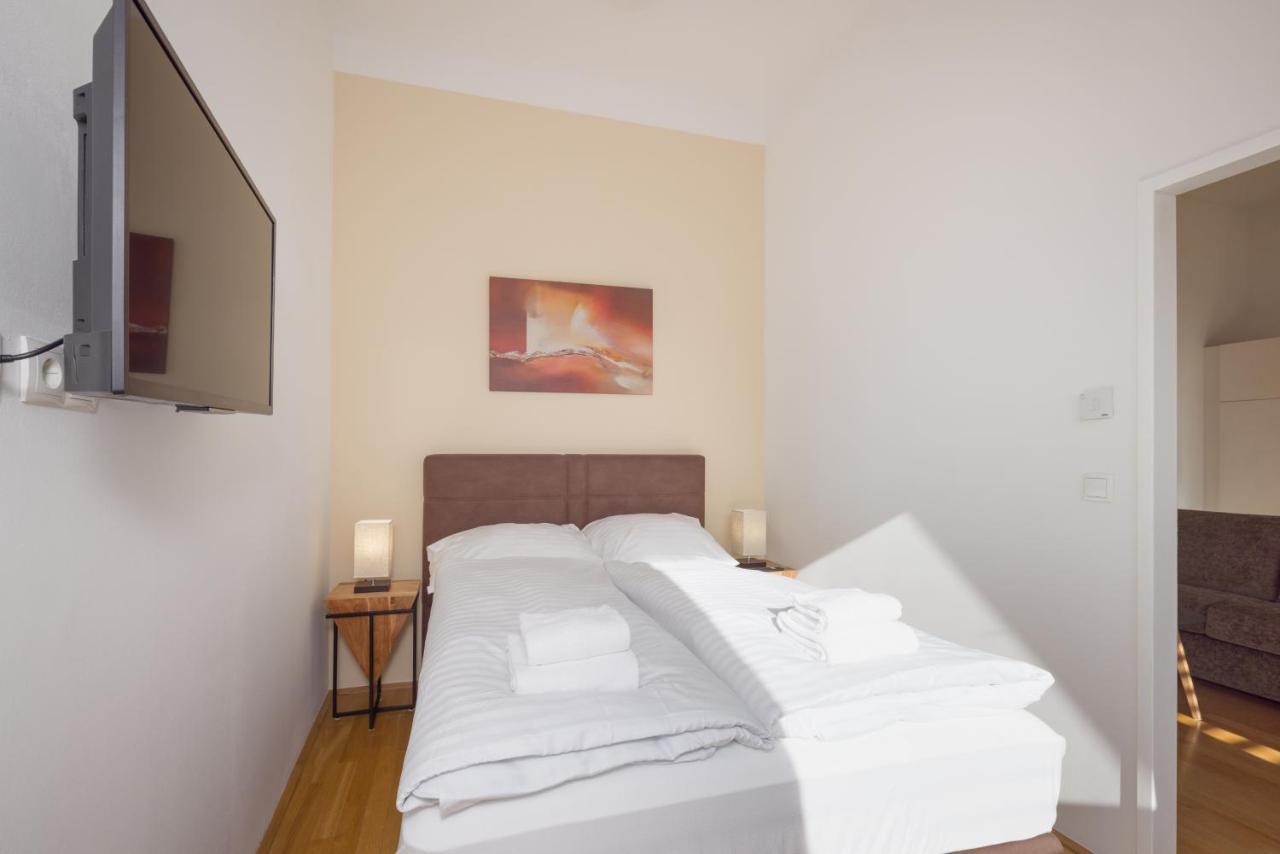 Vienna Stay Apartments Pezzl 1170 Kültér fotó