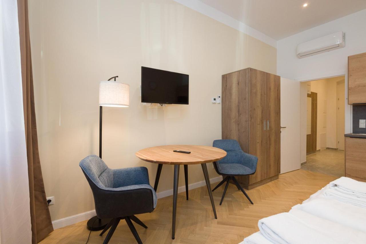 Vienna Stay Apartments Pezzl 1170 Kültér fotó