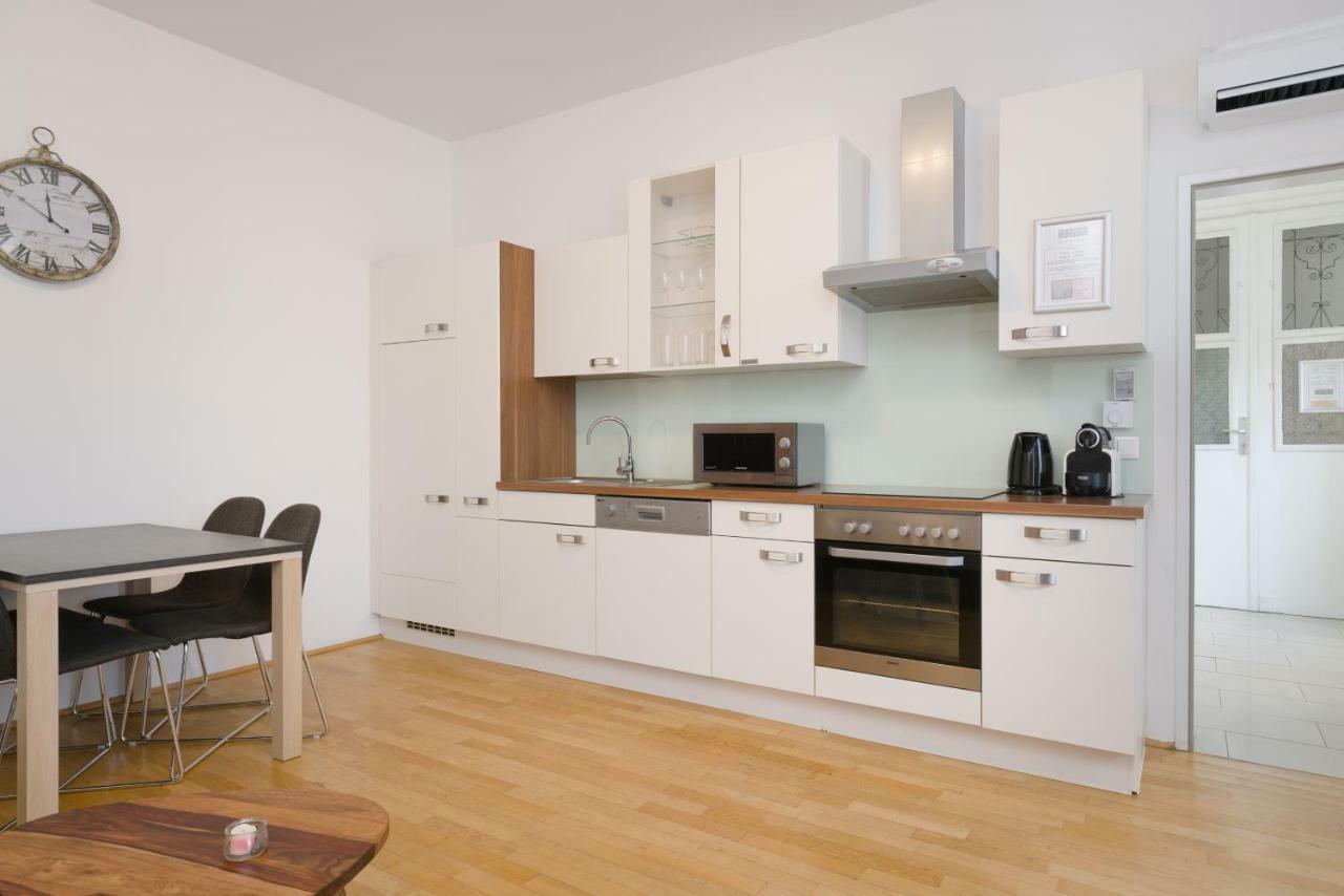 Vienna Stay Apartments Pezzl 1170 Kültér fotó