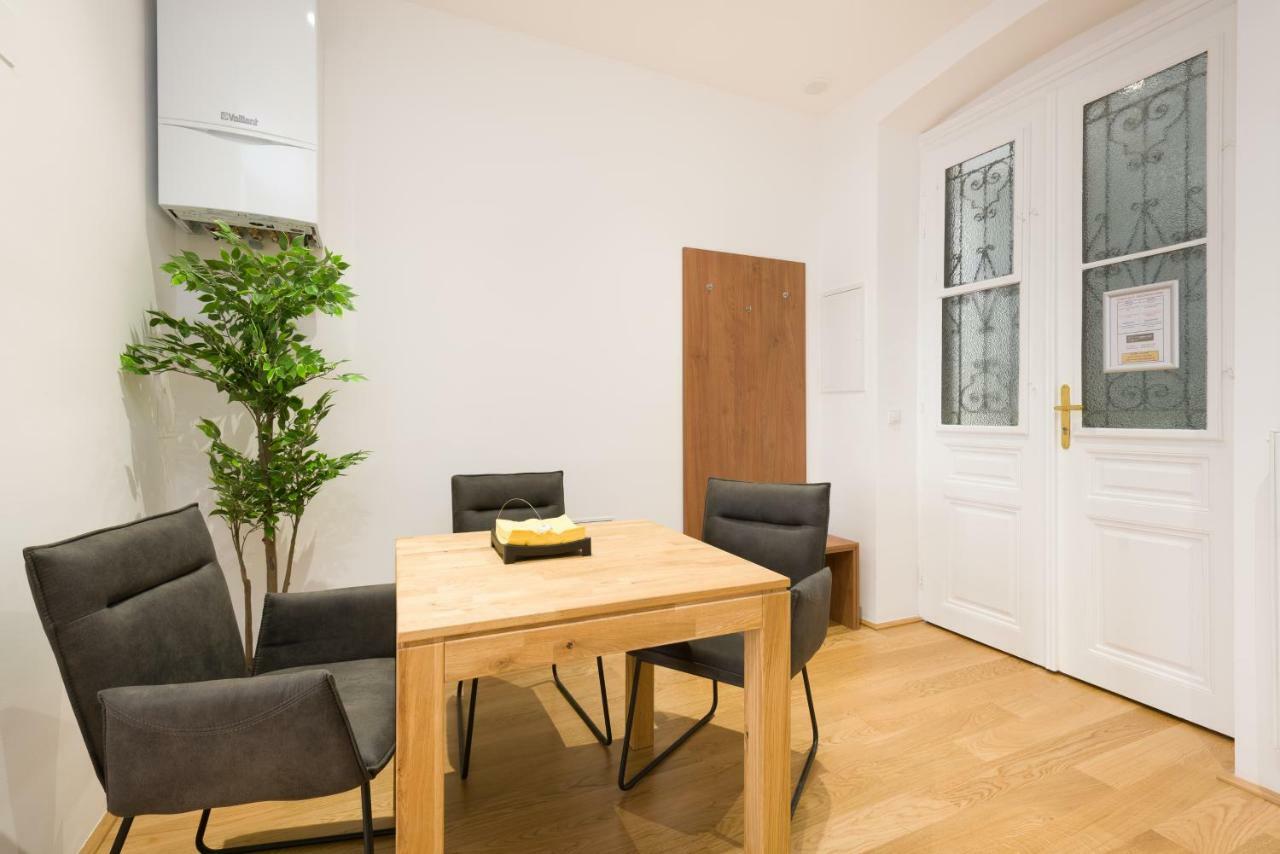 Vienna Stay Apartments Pezzl 1170 Kültér fotó